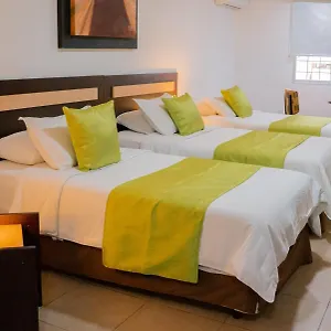 Hotel Mc Suites - Confort Cerca Del Aeropuerto Hotel